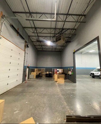 More Photos Of 215 Prairie Lake Rd, East Dundee Distribution For Lease