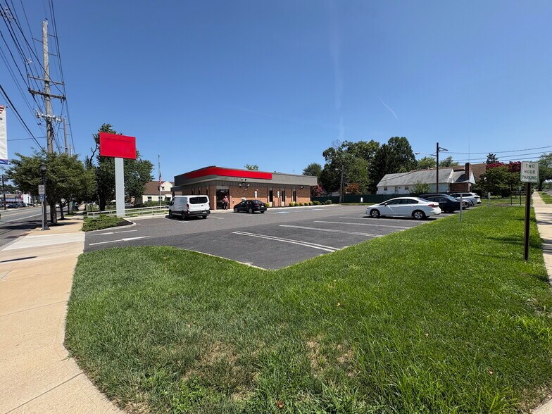 More Photos Of 228 S Black Horse Pike, Runnemede Bank For Sale