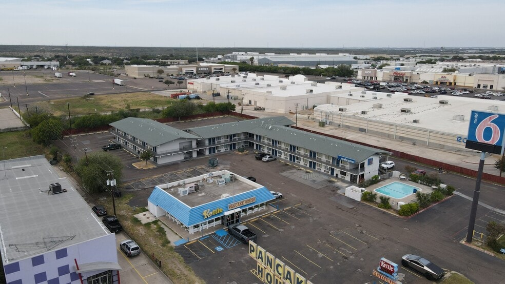 More Photos Of 5310 San Bernardo Ave, Laredo Hotel For Sale