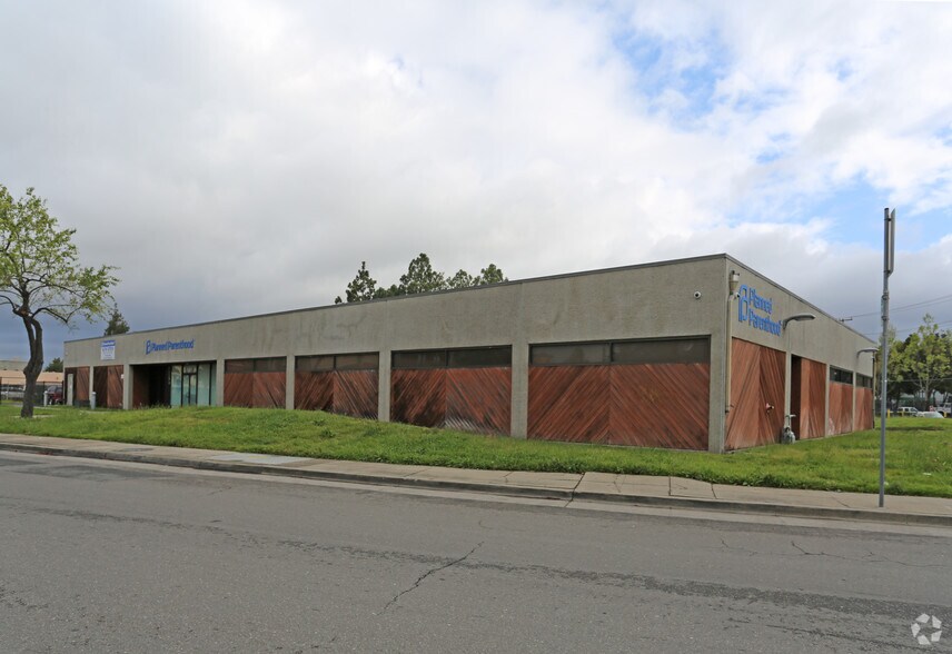 More Photos Of 8480 Enterprise Way, Oakland Medical For Lease