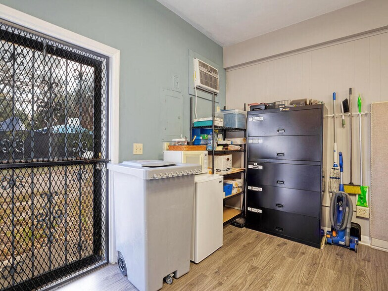 More Photos Of 1311 S Missouri Ave, Clearwater Freestanding For Sale