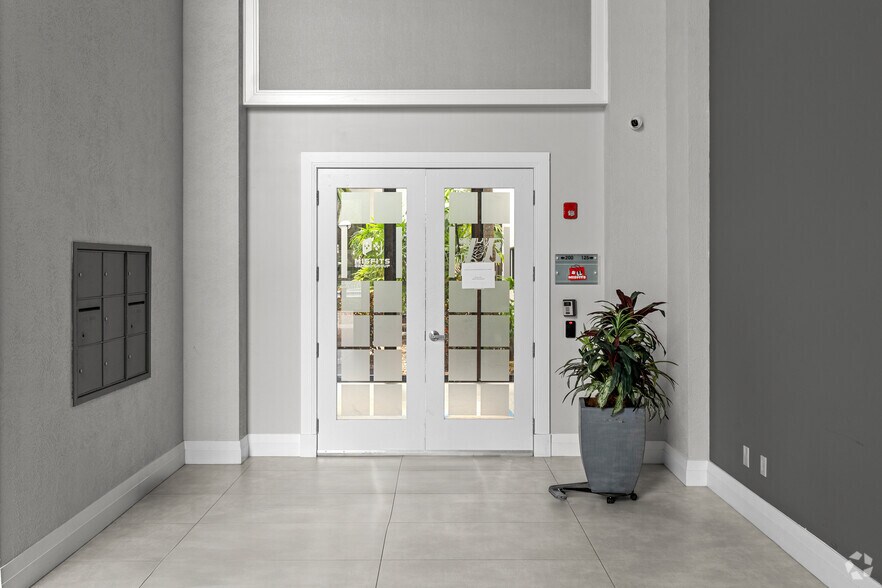 More Photos Of 5300 Broken Sound Blvd NW, Boca Raton Office For Lease