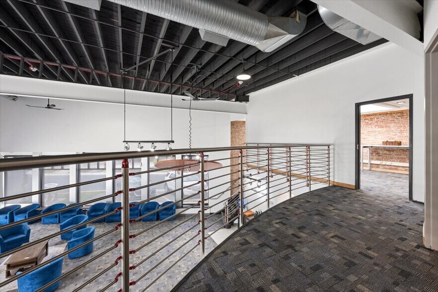 More Photos Of 6613-6621 Ogden Ave, Berwyn Storefront Retail Office For Sale