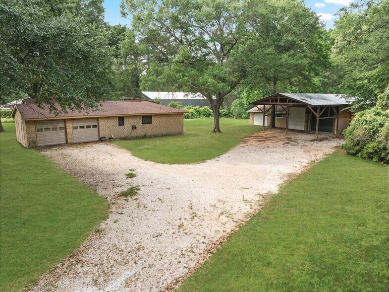 More Photos Of 18222 W FM 1097 Rd, Montgomery Flex For Lease