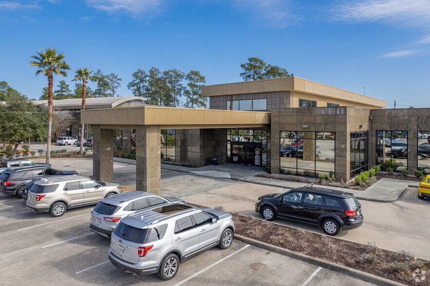 More Photos Of 22698 Professional Dr, Kingwood Medical For Lease