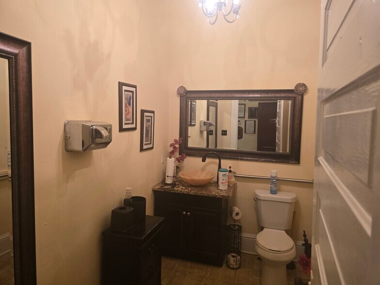 More Photos Of 3285 Main St, College Park Office Residential For Sale