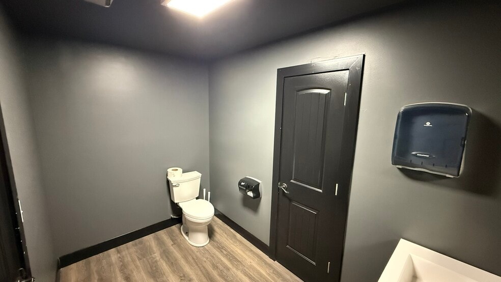 More Photos Of 2601 S Constitution Blvd, Salt Lake City Manufacturing For Lease