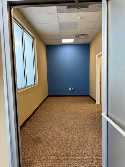More Photos Of 17 McKean Ave, Charleroi Medical For Lease