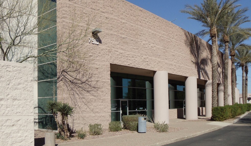 Primary Photo Of 7910 S Kyrene Rd, Tempe Showroom For Lease
