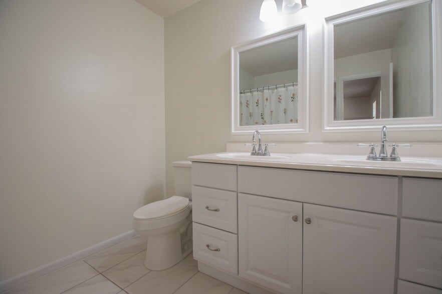 More Photos Of 6120 New Jesup Hwy, Brunswick Apartments For Sale