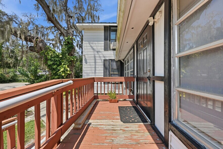 More Photos Of 605 S Main Ave, Minneola Storefront Retail Residential For Sale