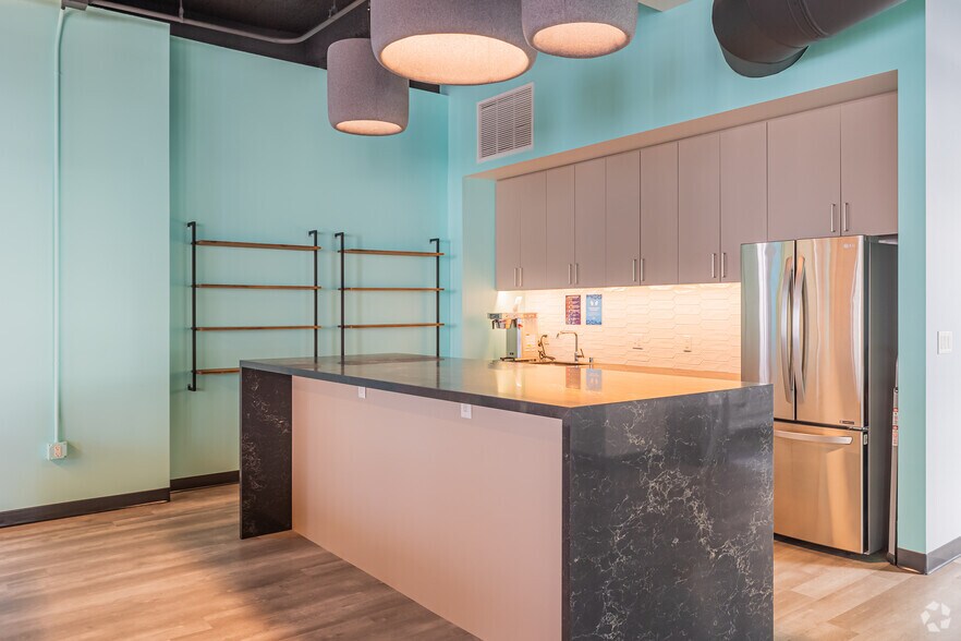 More Photos Of 465 California St, San Francisco Office For Sale