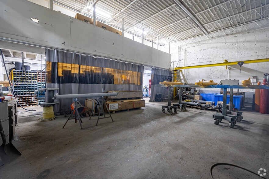 More Photos Of 6401-6403 Erdman Ave, Baltimore Warehouse For Sale