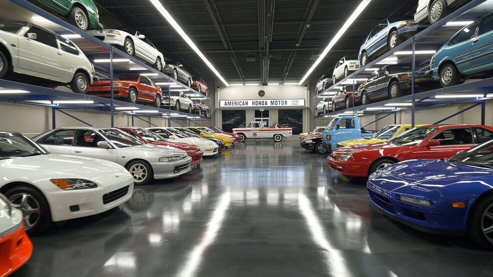 More Photos Of 2600 Beverly Dr, Aurora Light Distribution For Sale