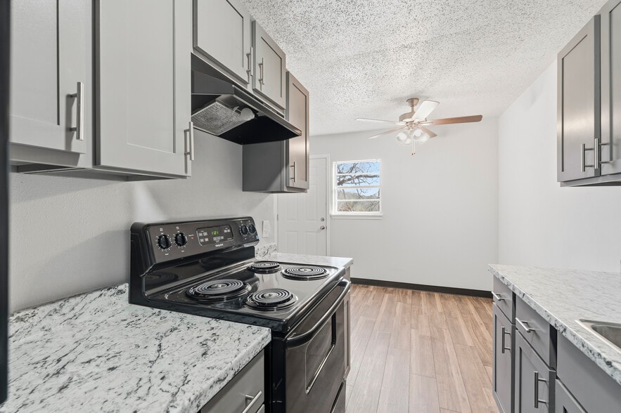 More Photos Of 1805 S Y St, Fort Smith Apartments For Sale