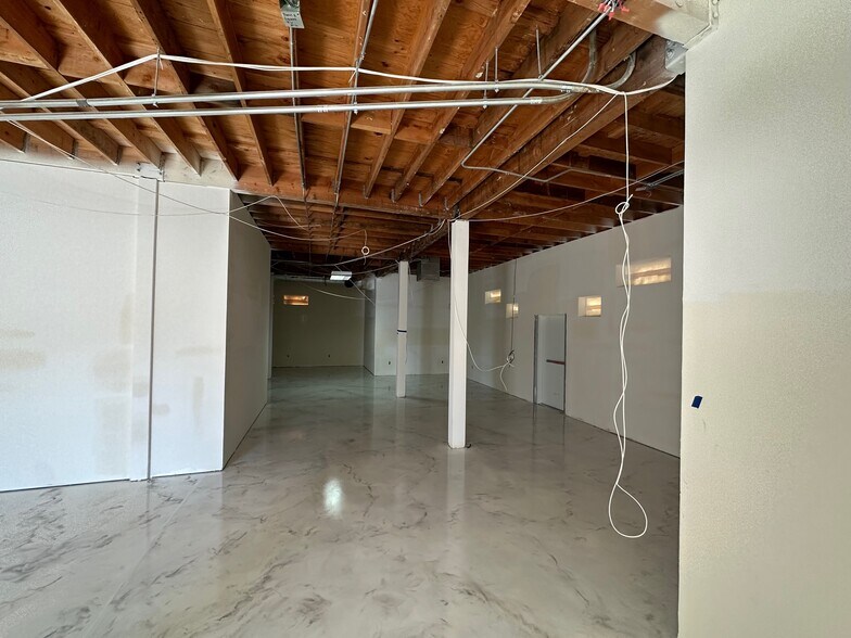 More Photos Of 11940 Palm Dr, Desert Hot Springs Loft Creative Space For Sale