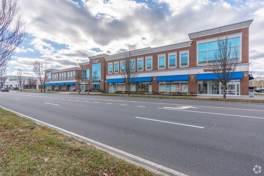 More Photos Of 1300 Franklin Ave, Garden City Medical For Lease