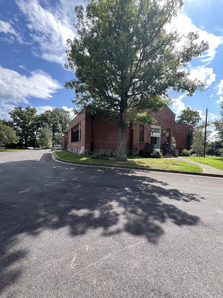 Primary Photo Of 9317 Belair Rd, Nottingham Office For Lease