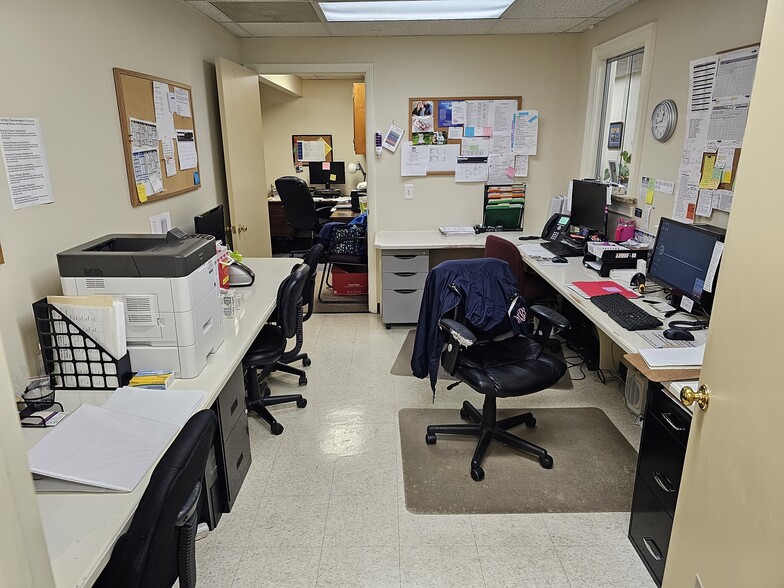 More Photos Of 505 Mount Pleasant Rd, Thomson Healthcare For Lease