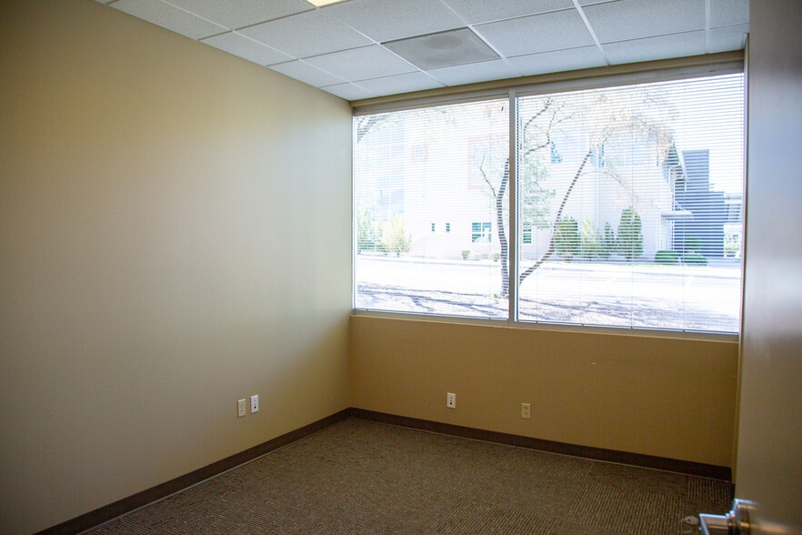 More Photos Of 7471 Pan American Fwy NE, Albuquerque Office For Lease