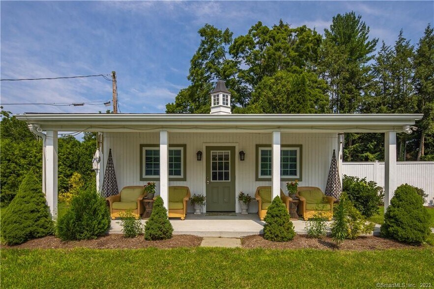 More Photos Of 4 Long Ridge Rd, Redding General Retail For Sale