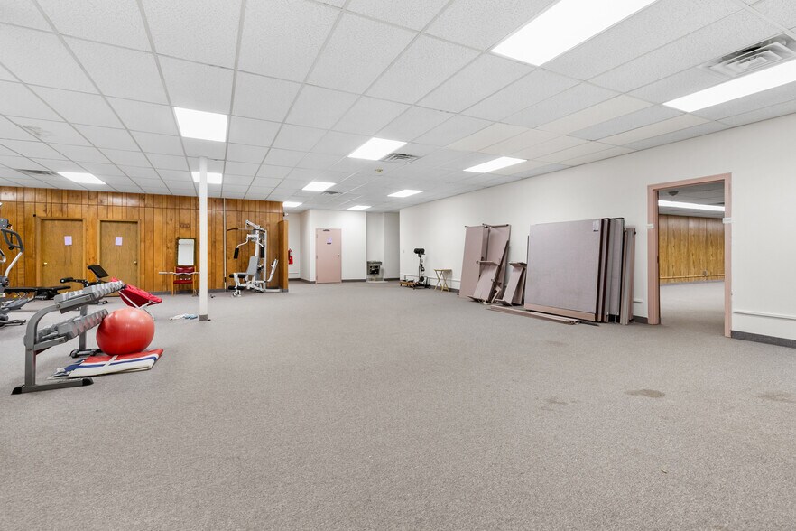 More Photos Of 976 W Minnehaha Ave, Saint Paul Warehouse For Sale