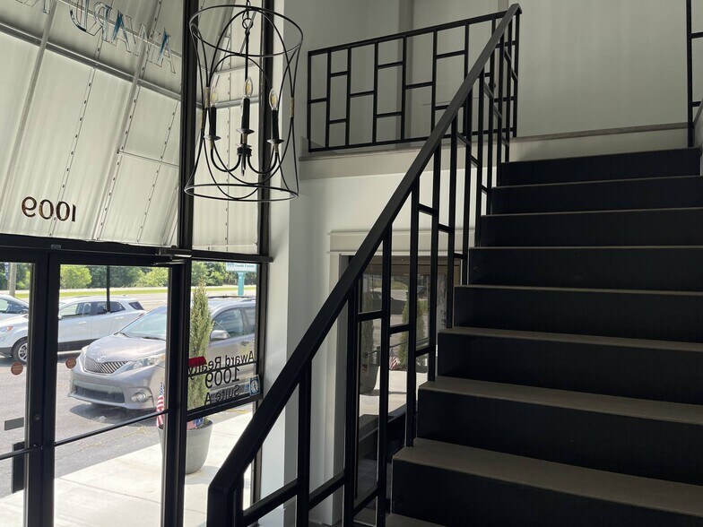 More Photos Of 1009 Keith St NW, Cleveland Office For Lease