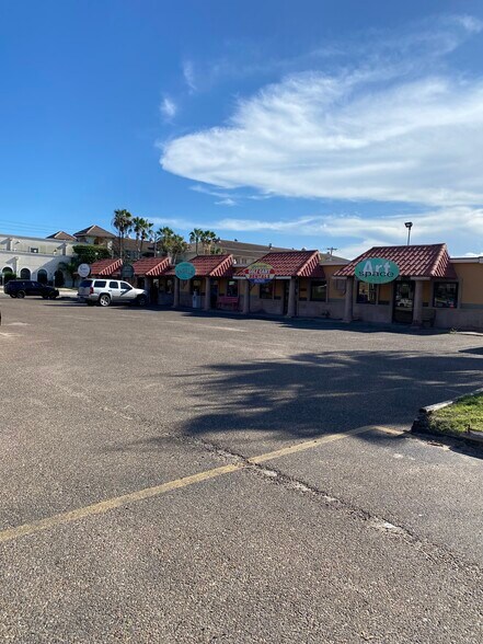 More Photos Of 1817 Padre Blvd, South Padre Island Freestanding For Lease