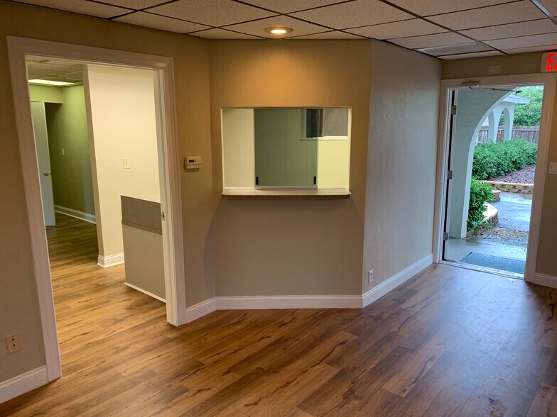 More Photos Of 11520 Oakhurst Rd, Largo Medical For Lease