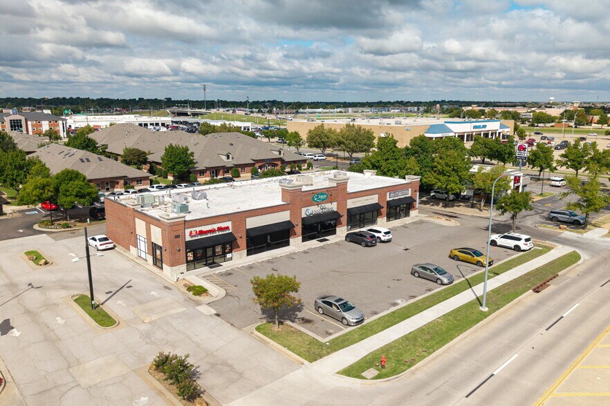 More Photos Of 1004 NW 24th Ave NW, Norman Storefront Retail Office For Lease