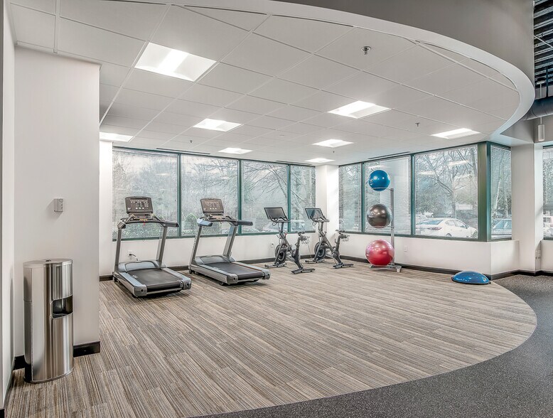 More Photos Of 3700 Mansell Rd, Alpharetta Office For Lease