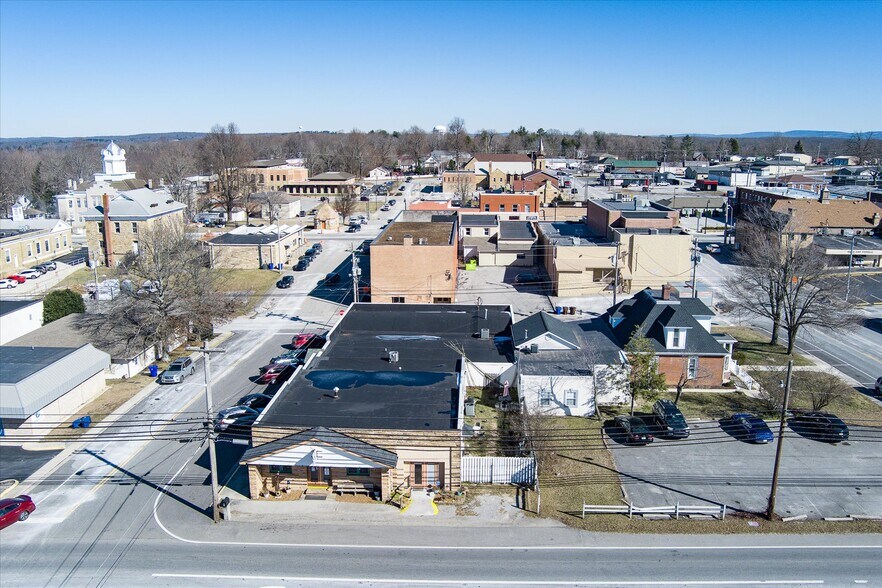 More Photos Of 142 West Ave, Crossville Medical For Sale