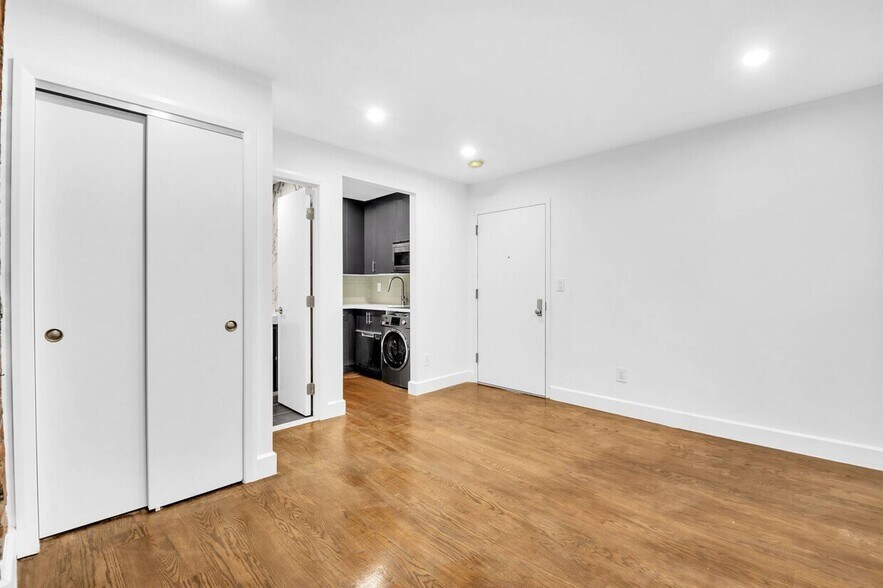 More Photos Of 18-20 Christopher Street, New York Multifamily For Sale