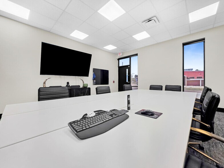 More Photos Of 3410 I-10 W, Orange Office For Sale