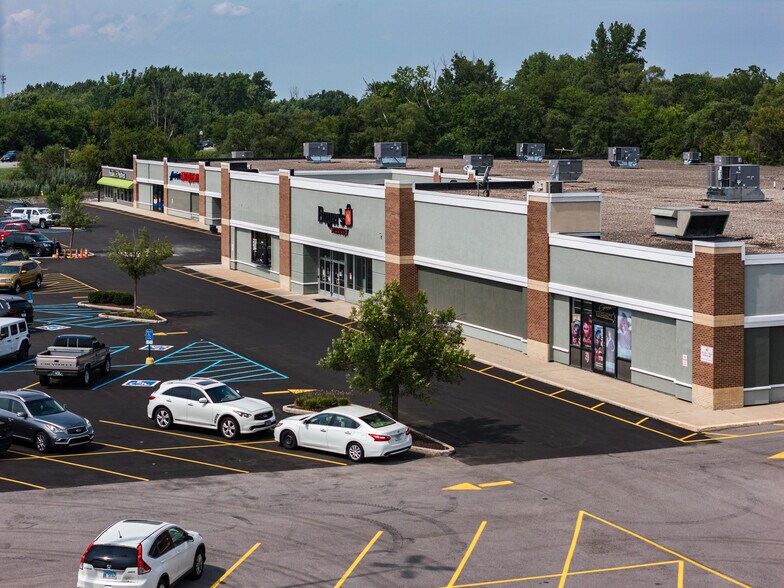More Photos Of 8301-8349 Indianapolis Blvd, Highland Unknown For Lease