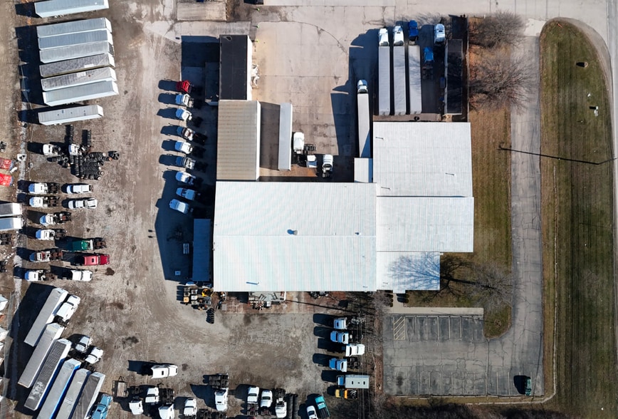 More Photos Of 5100-5102 Duff Dr, Cincinnati Warehouse For Sale