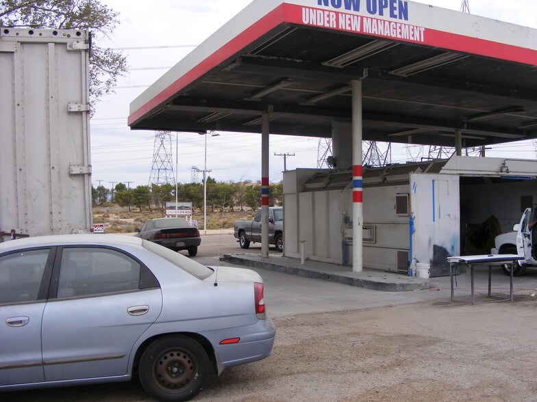 More Photos Of 17400 N D St, Victorville Service For Sale