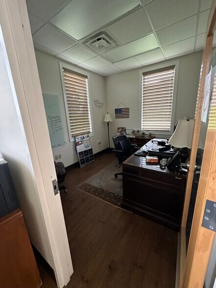 More Photos Of 1250 Rochester St, Lima Light Manufacturing For Lease