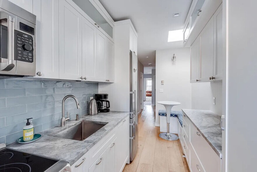 More Photos Of 39 Clifton Pl, Brooklyn Storefront Retail Residential For Sale