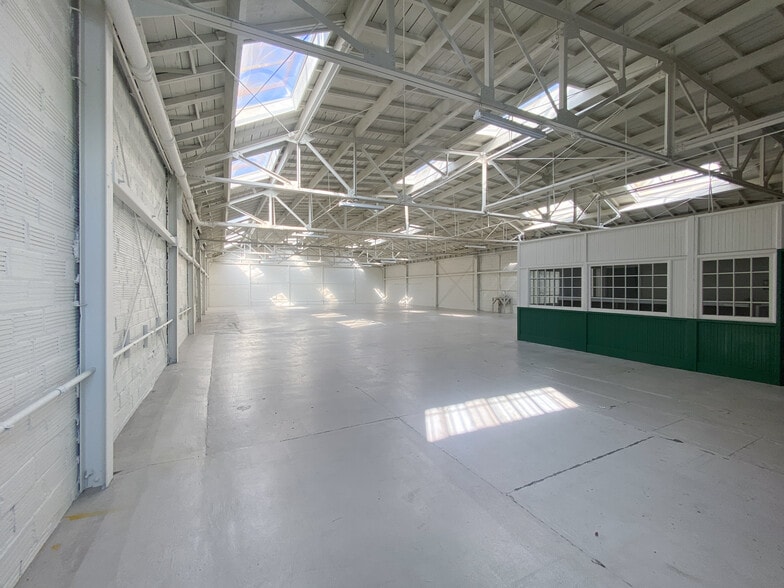 More Photos Of 2515 Seminary Ave, Oakland Health Club For Sale