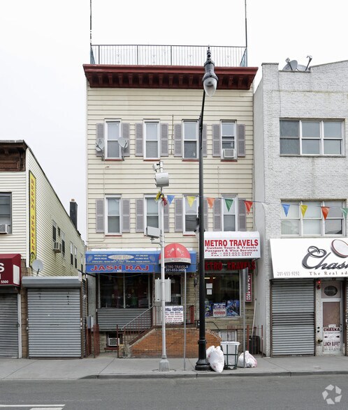 Primary Photo Of 828 Newark Ave, Jersey City Storefront Retail Residential For Lease