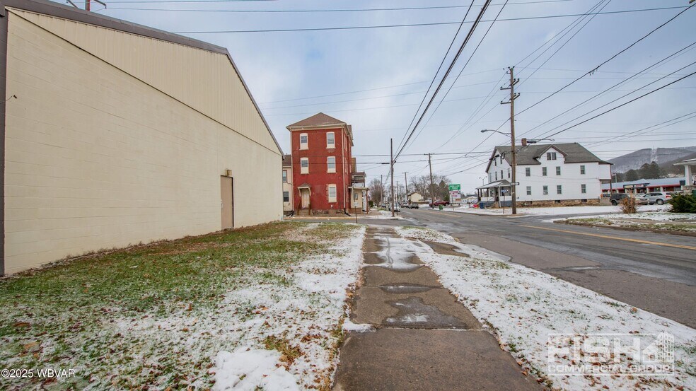 More Photos Of 1320 W Southern Ave, Williamsport Warehouse For Lease