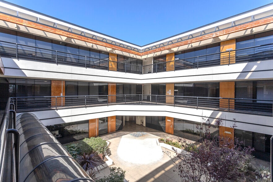 More Photos Of 7675 Dagget St, San Diego Office For Lease