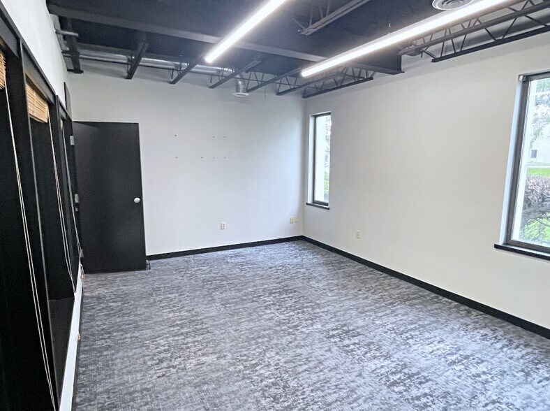 More Photos Of 58 Concord St, North Reading Office For Lease