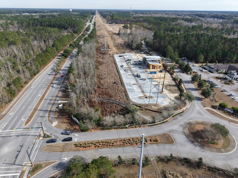 More Photos Of 5 Hampton Lake Dr, Bluffton Storefront Retail Office For Lease