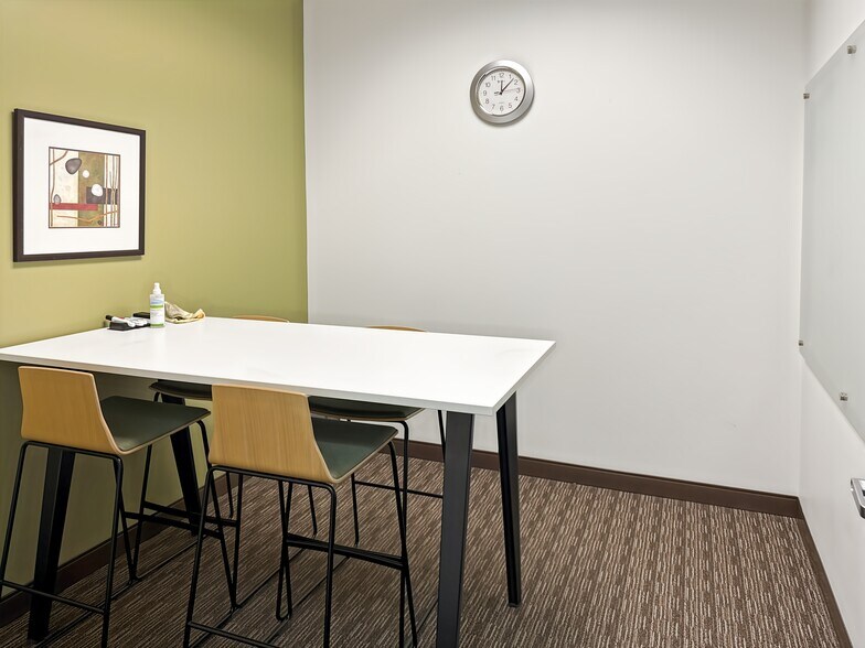 More Photos Of 405 State Highway 121 Byp, Lewisville Coworking Space