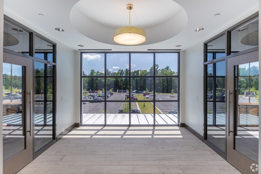 More Photos Of 2015 2nd Ave, Summerville Medical For Lease