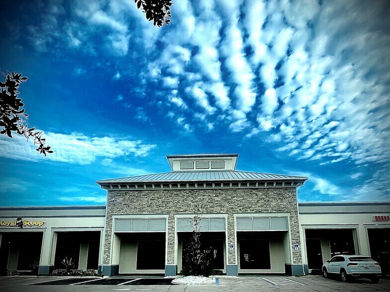 More Photos Of 7273 Vanderbilt Beach Rd, Naples General Retail For Lease