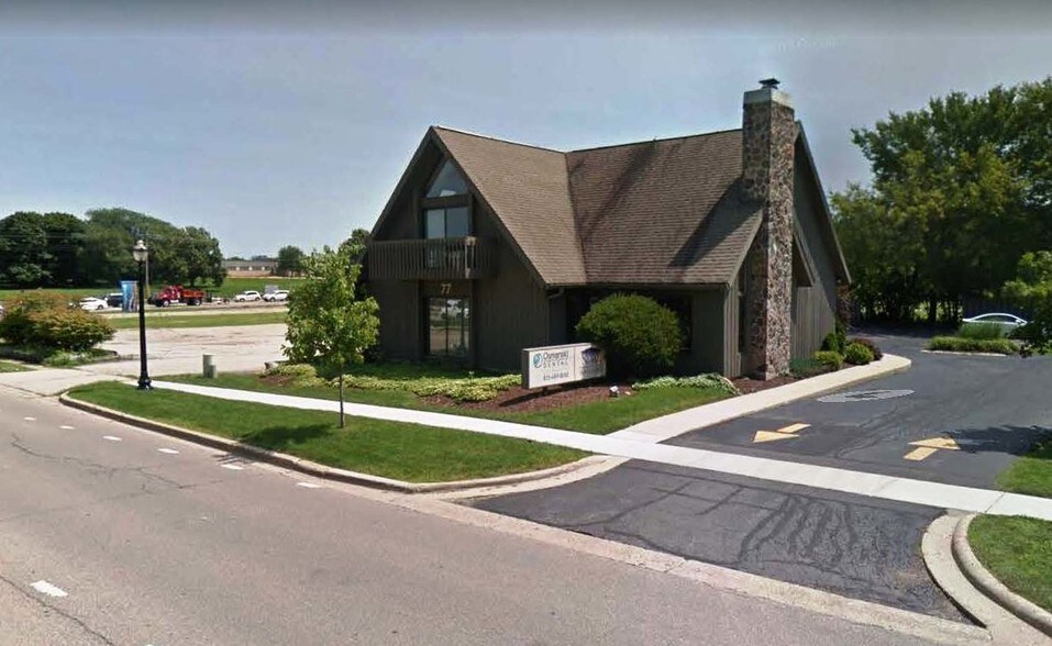 Primary Photo Of 77 E Crystal Lake Ave, Crystal Lake Medical For Sale