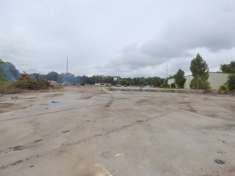 More Photos Of 3131 US Highway 441/27, Fruitland Park Warehouse For Sale